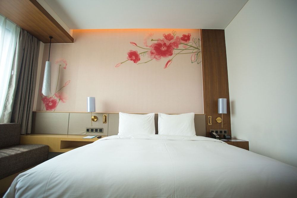 Room, 1 King Bed, Accessible