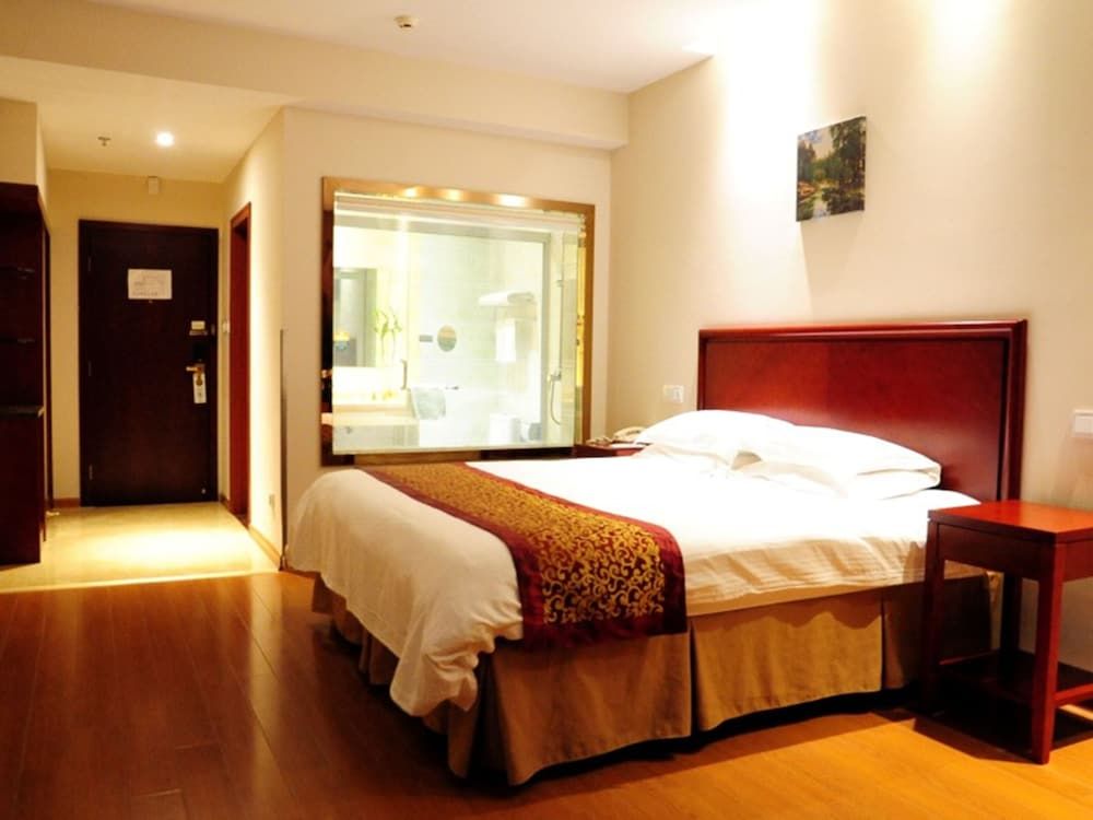 GreenTree Inn Yancheng Dongtai Jianggang Yingbin Road Gangcheng Avenue Hotel Standard Double Room