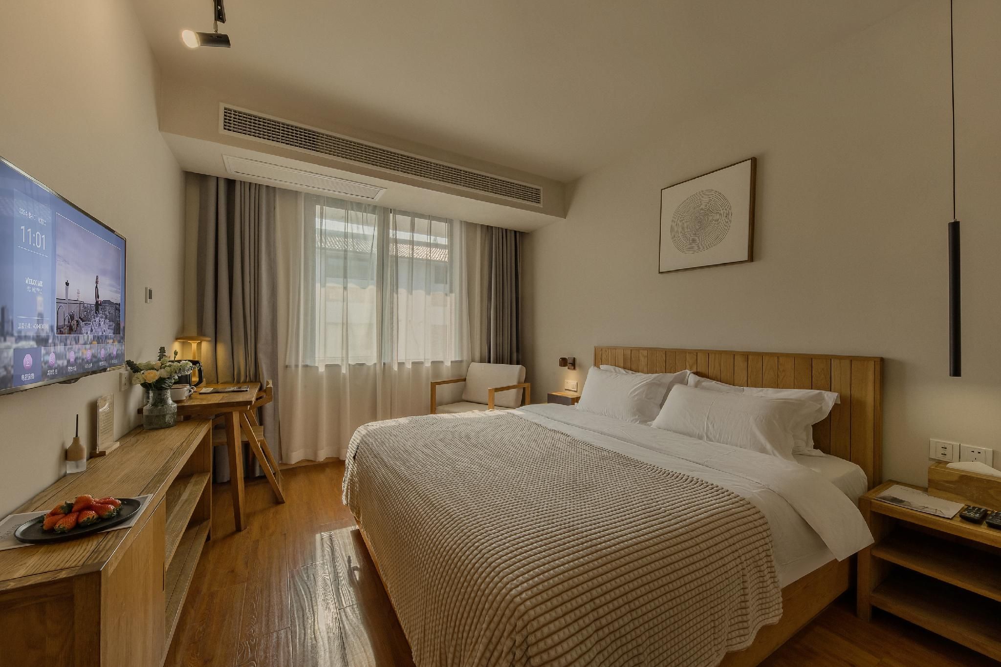 Hangzhou West Lake Yueshang Yunshe Boutique Homestay Deluxe King Bed