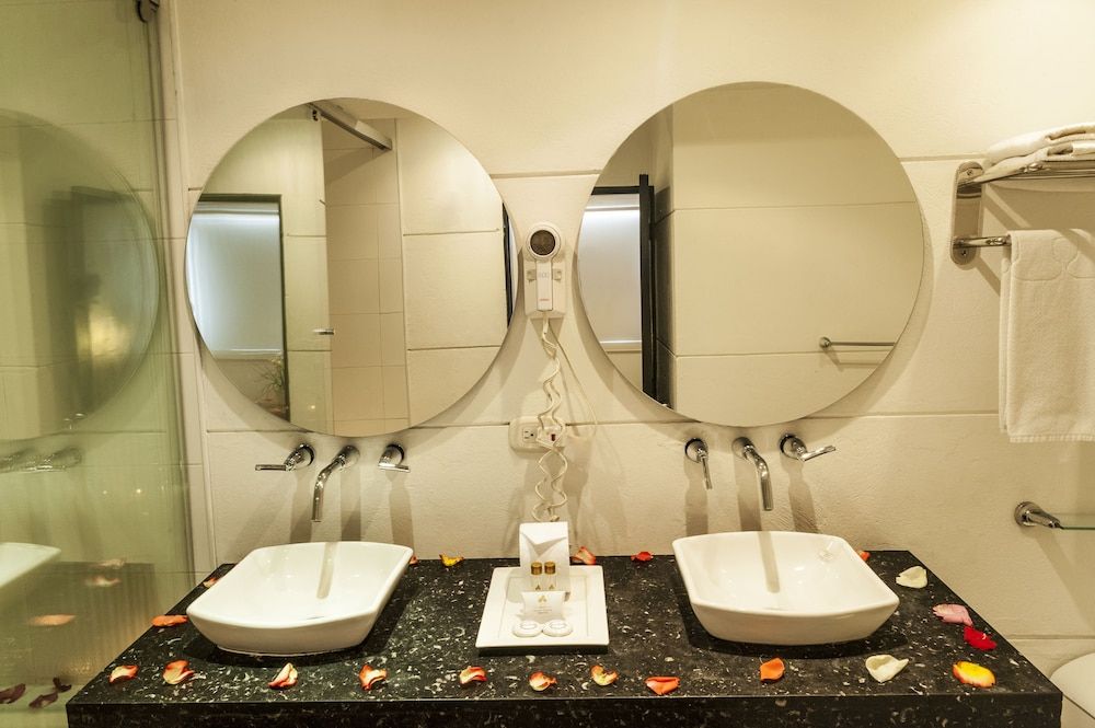 undefined Hotel Bogotá Virrey 8