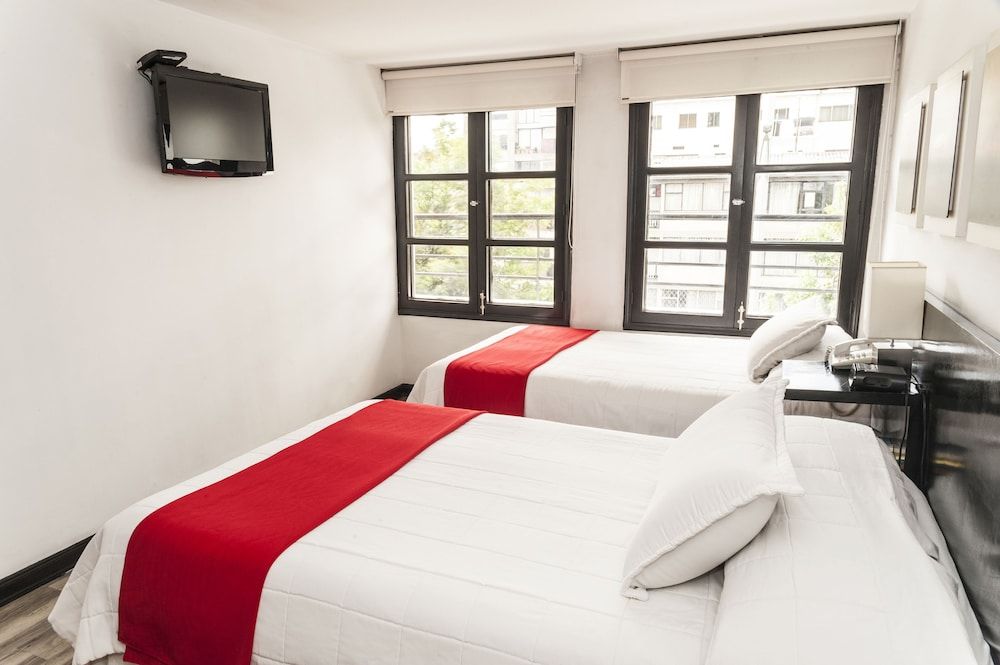 Hotel Bogotá Virrey Standard Twin Room 2