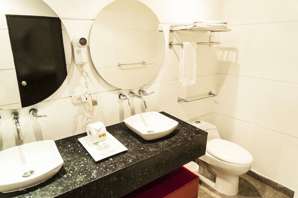 undefined Hotel Bogotá Virrey 9