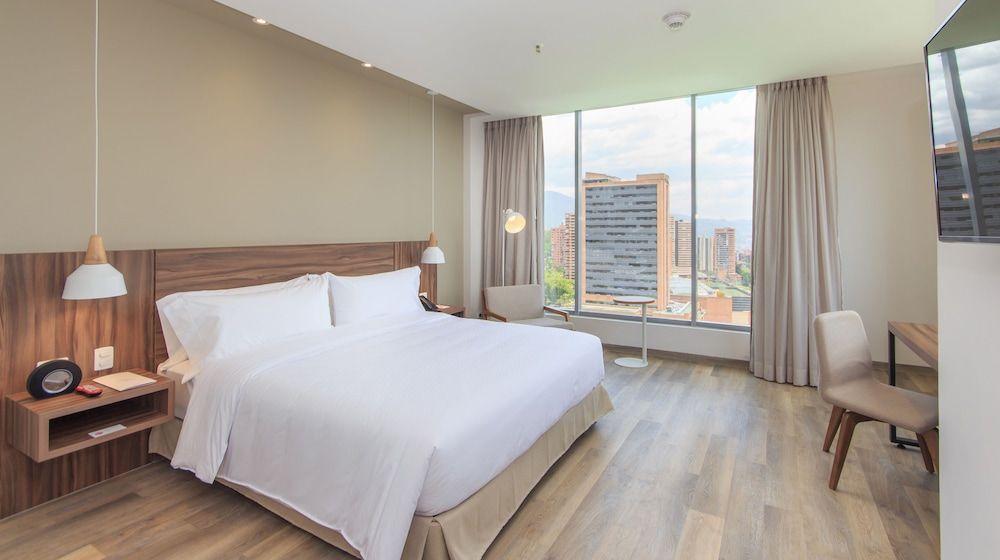 Deluxe Room, 1 King Bed