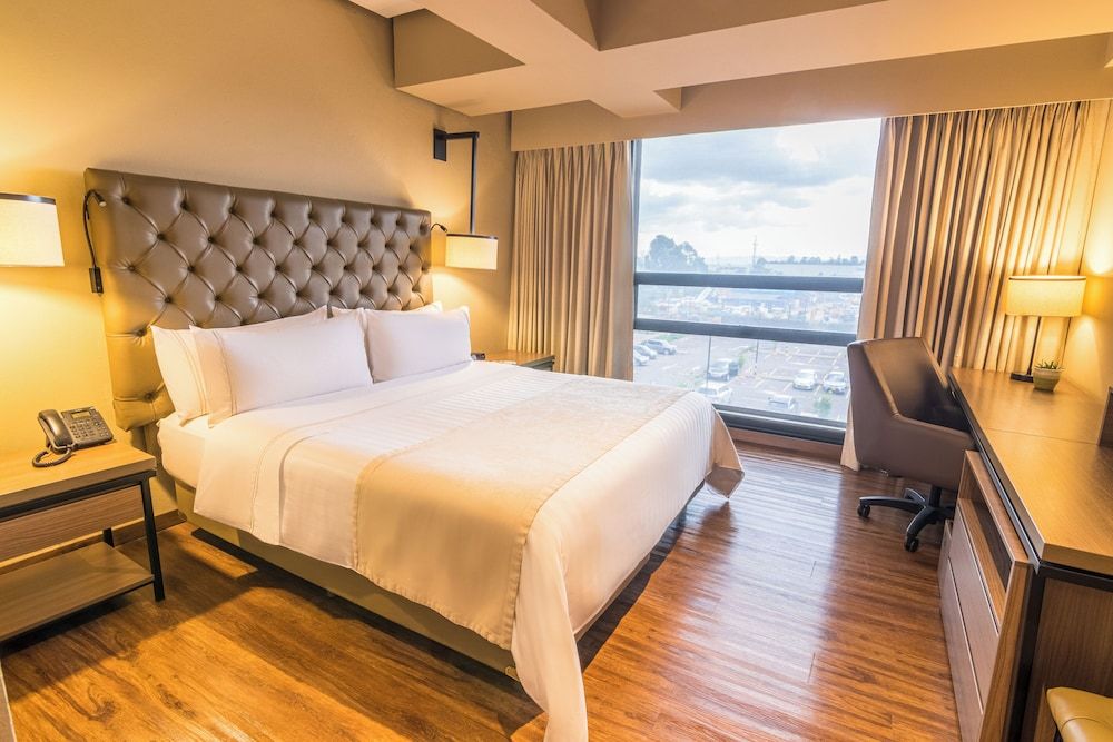 GHL Hotel Bogota Occidente Superior Room, 1 King Bed 3