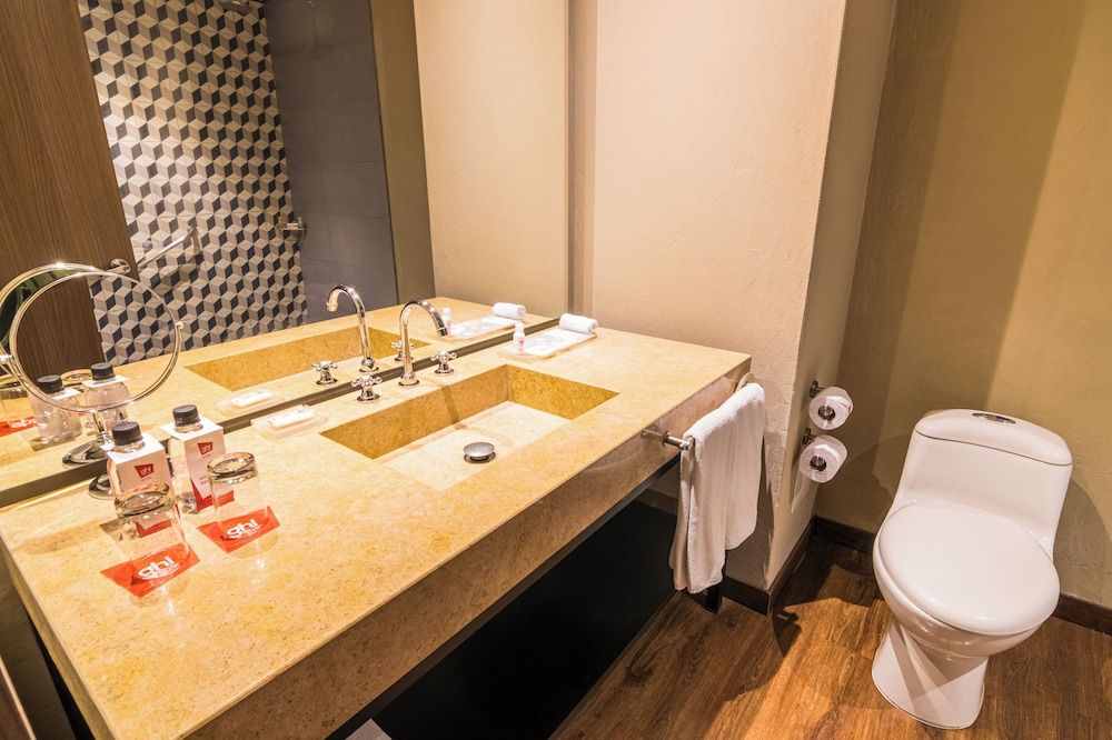 GHL Hotel Bogota Occidente Superior Twin Room, 2 Double Beds 6