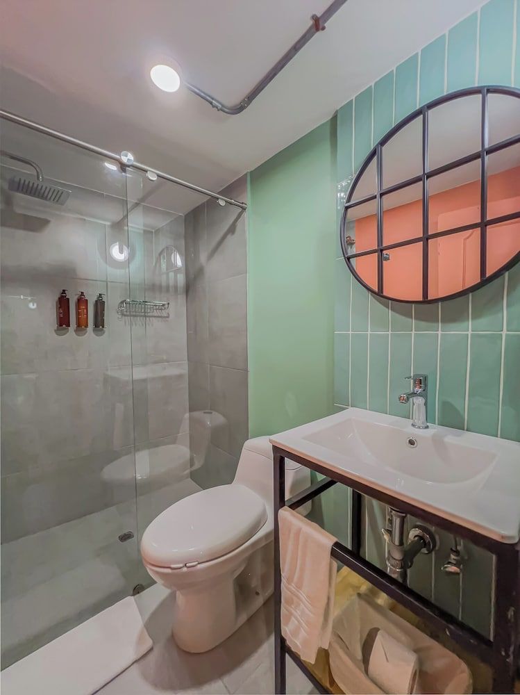 Socialtel Medellin Deluxe Room 3