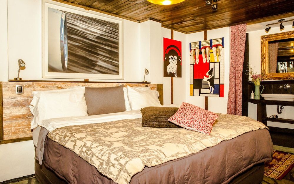 LA COLINA Hotel Cottage Deluxe Room 9