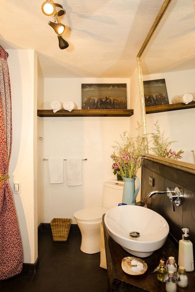 LA COLINA Hotel Cottage Deluxe Room 14