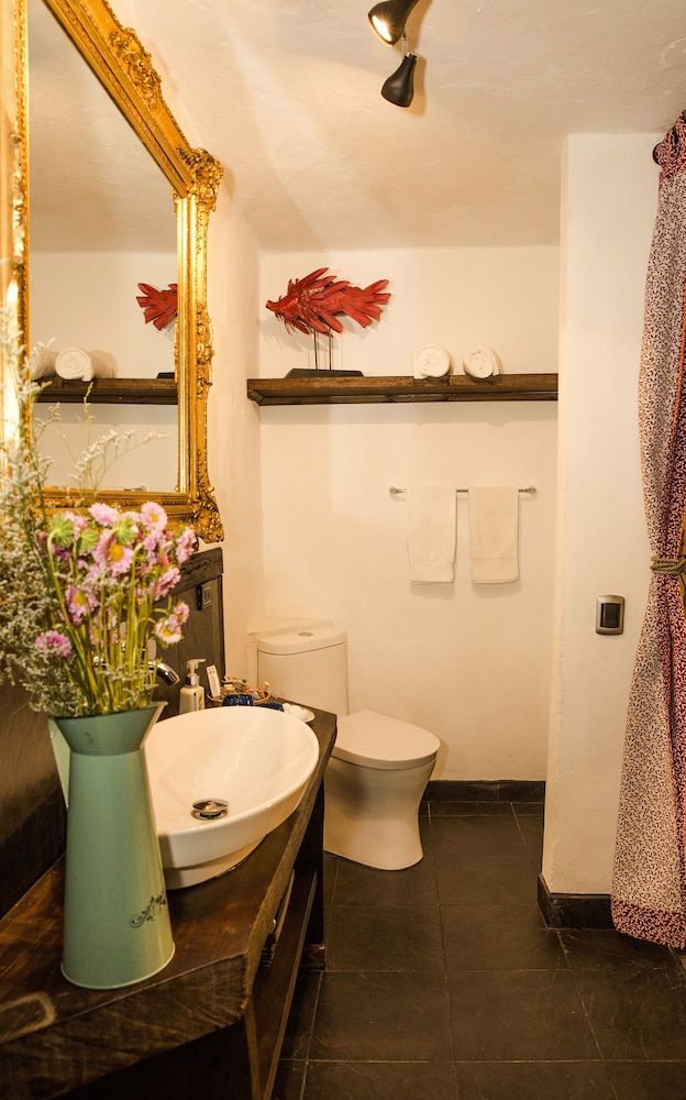 LA COLINA Hotel Cottage Deluxe Room 13