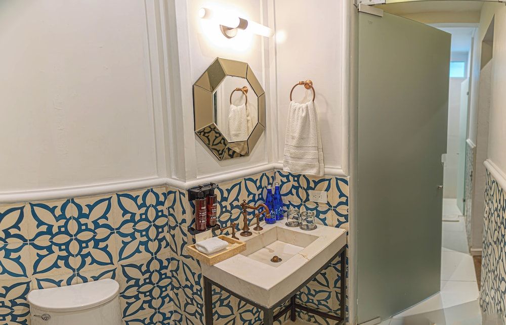 Hotel Monaguillo de Getsemani Superior Room, 2 Queen Beds 4