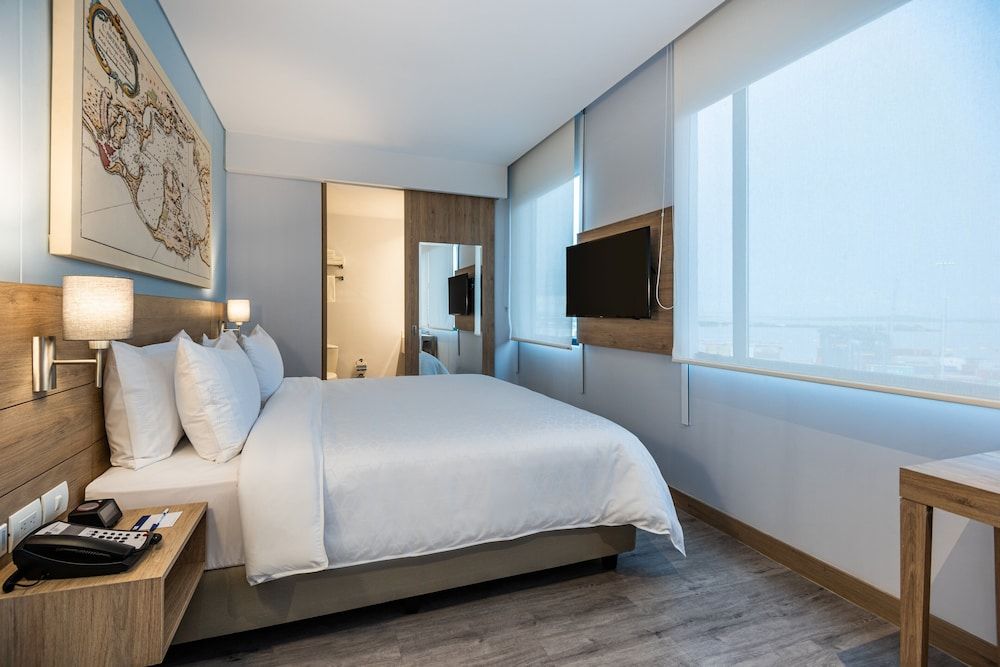 Standard Room, 1 King Bed