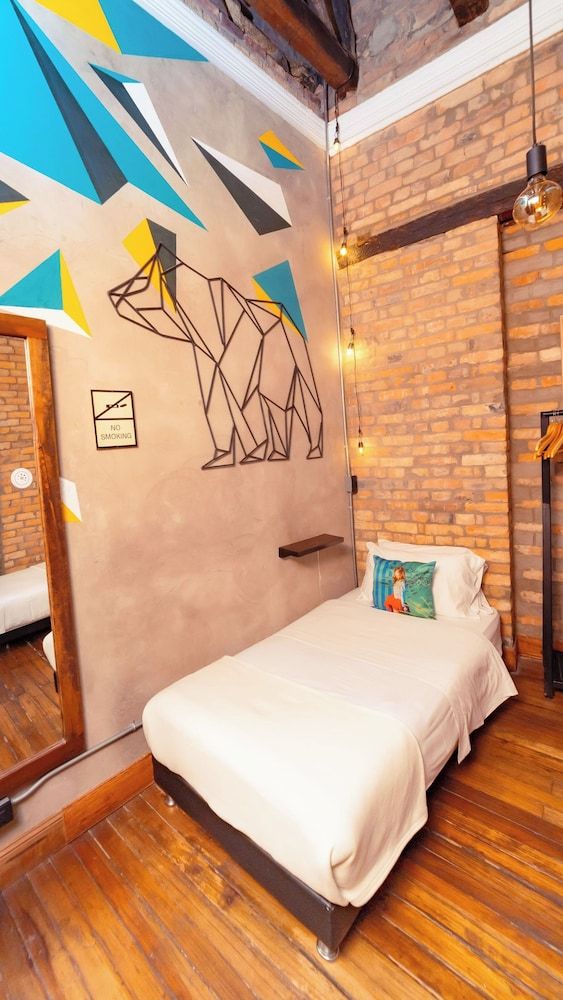 Socialtel Candelaria Bogotá Small Twin Room Shared Bathroom 2