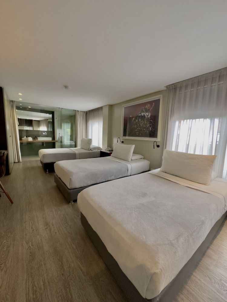 undefined Hotel The Grace 5