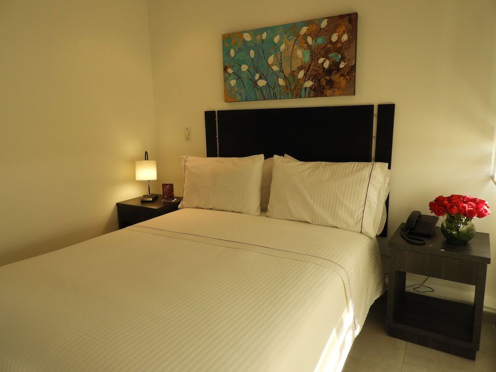 undefined Hotel Airport Travel 8