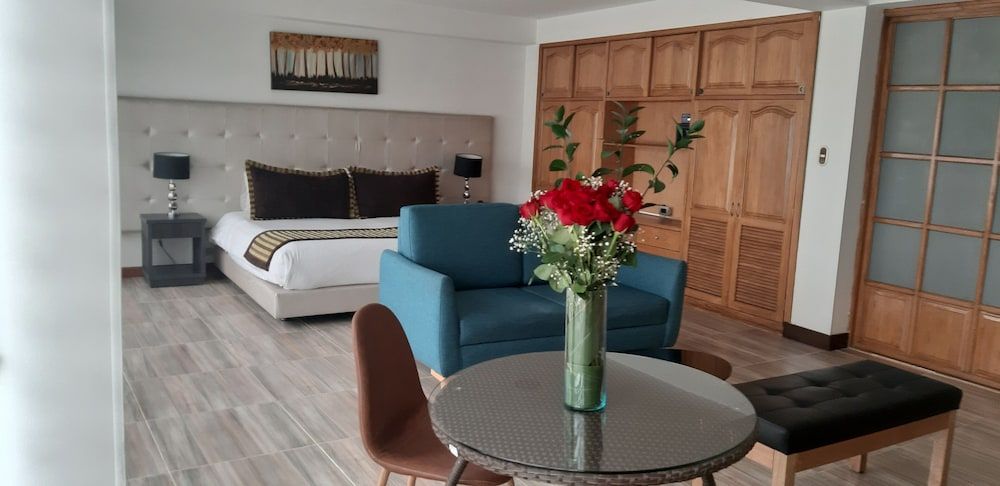 undefined Hotel Airport Travel 2