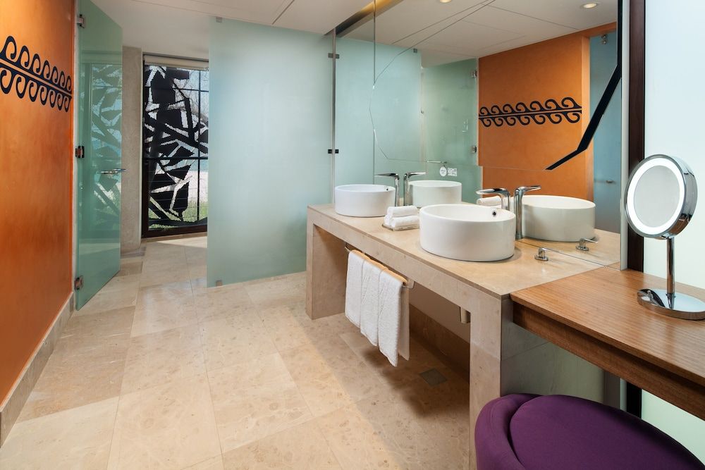 Sunset Tree House Suite, 1 Bedroom Suite, 1 King, Forest view, Balcony, Plunge pool