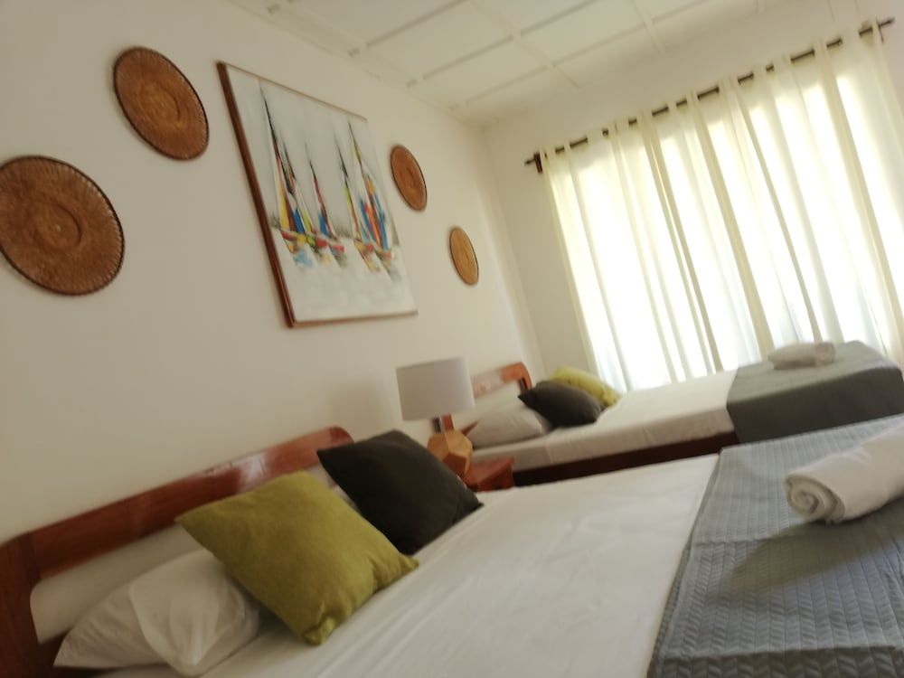 Hotel La Isla Standard Double Room, 2 Queen Beds 2