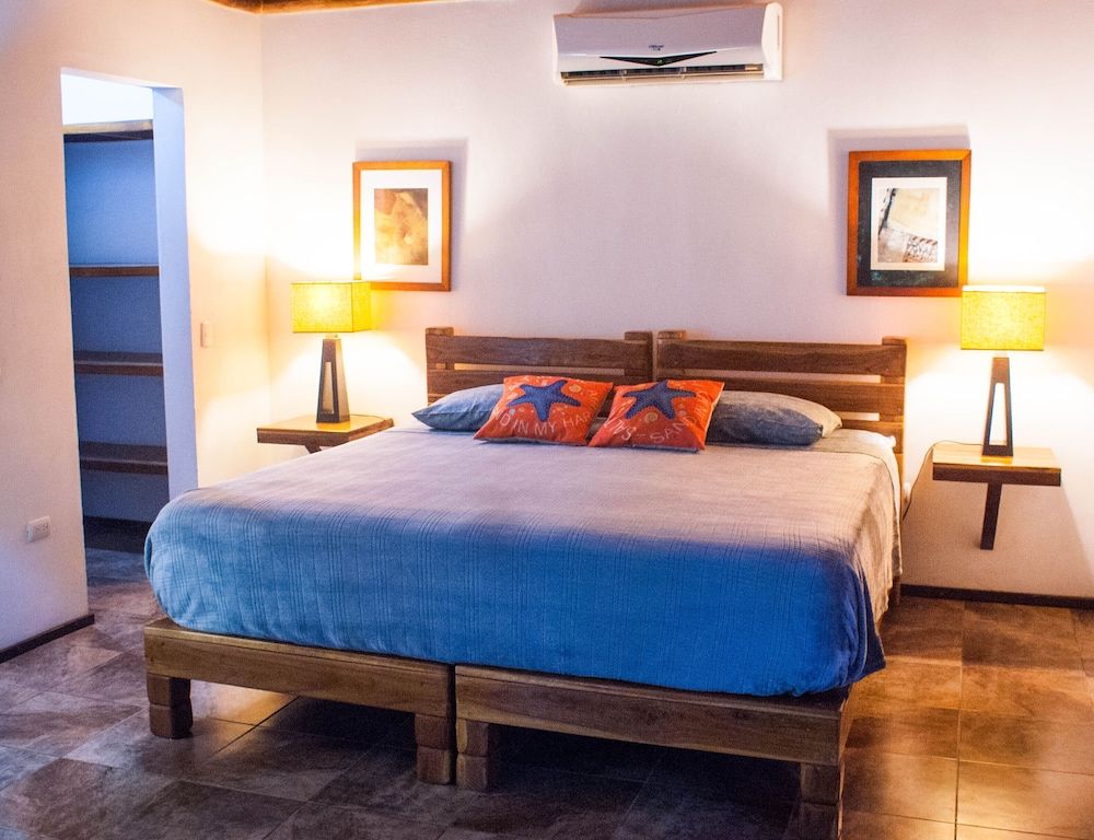 Lodge Margouillat Premium Bungalow, 1 King Bed, Non Smoking, Mountain View 7