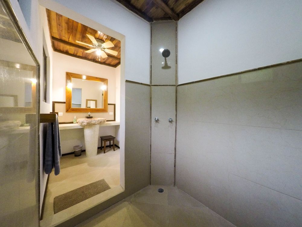 Lodge Margouillat Premium Bungalow, 1 King Bed, Non Smoking, Mountain View 14