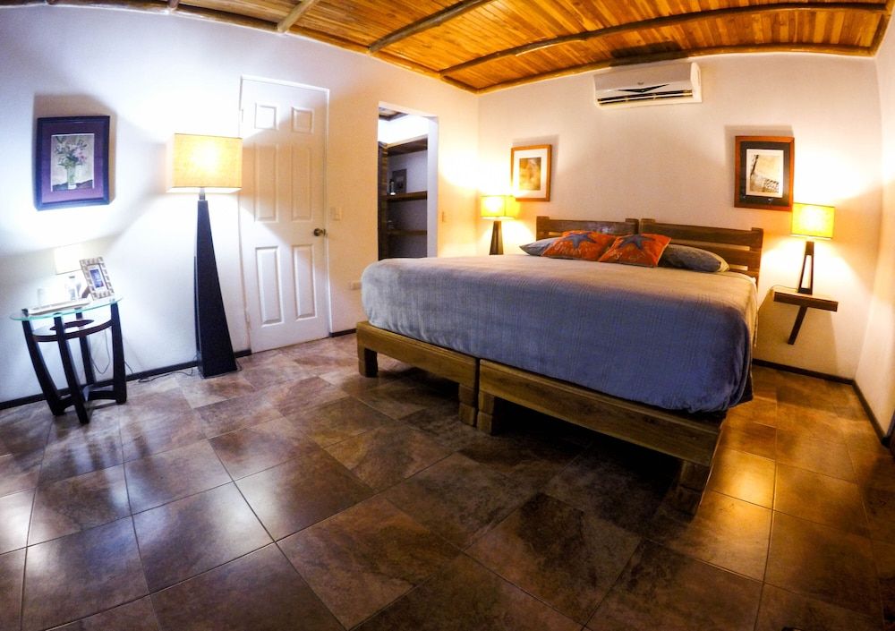 Lodge Margouillat Premium Bungalow, 1 King Bed, Non Smoking, Mountain View 9