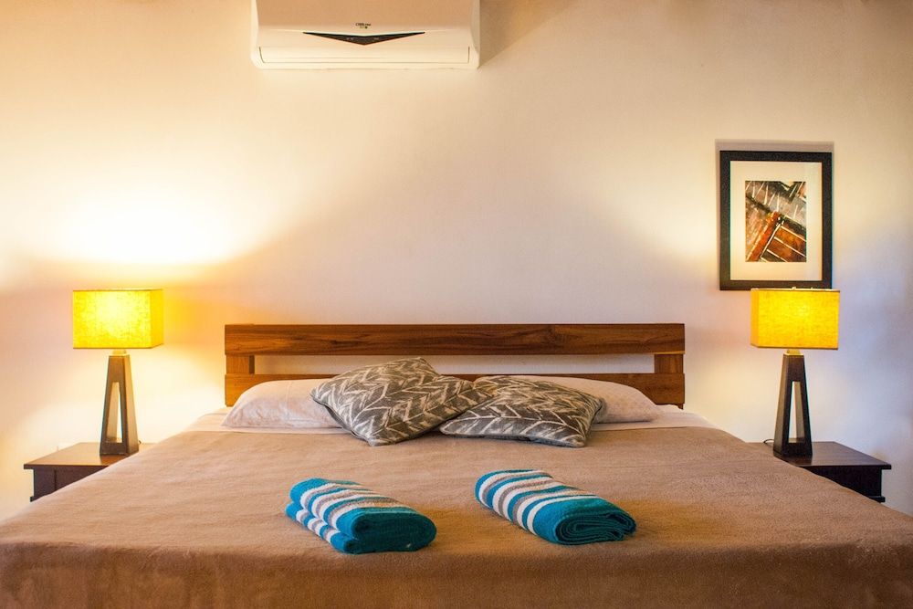 Lodge Margouillat Premium Bungalow, 1 King Bed, Non Smoking, Mountain View 3