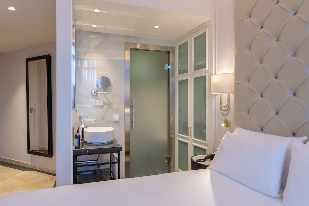 Eurostars Laietana Double Room 9