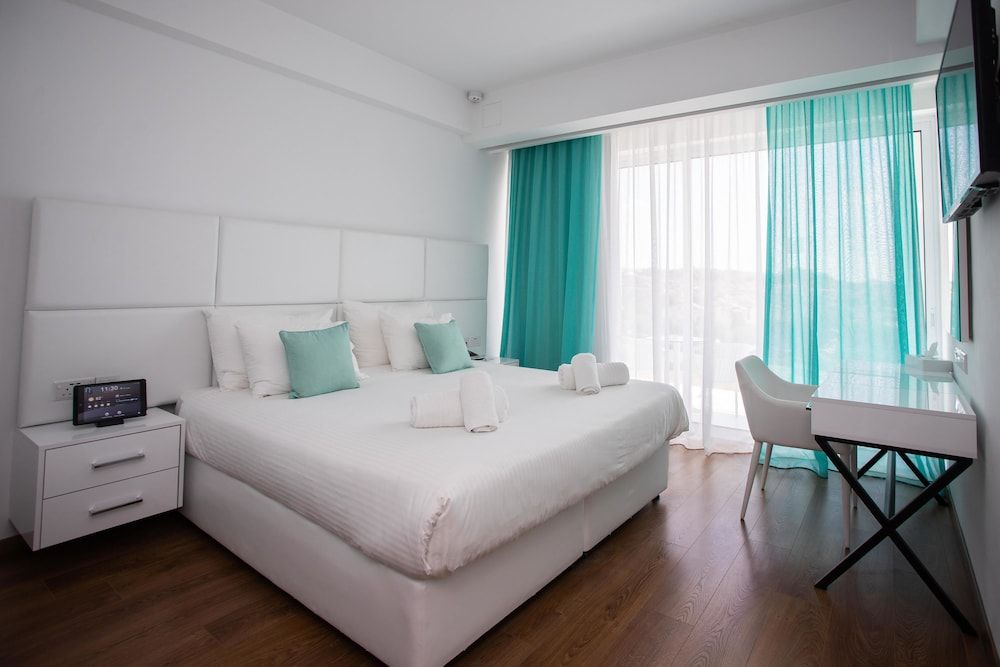 Deluxe Double Room, Balcony