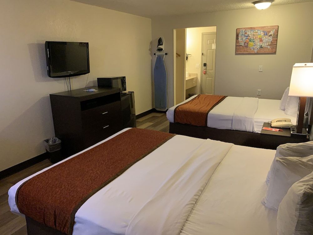 Standard Room, 2 Queen Beds, Non Smoking