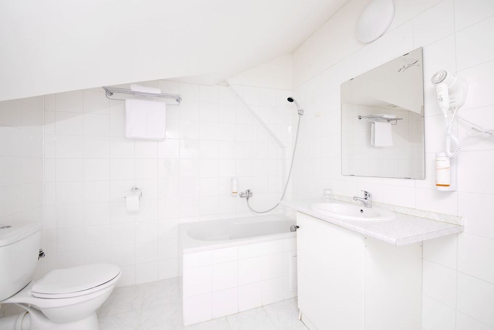 Ski Hotel Svoboda nad Upou Quadruple Room 3