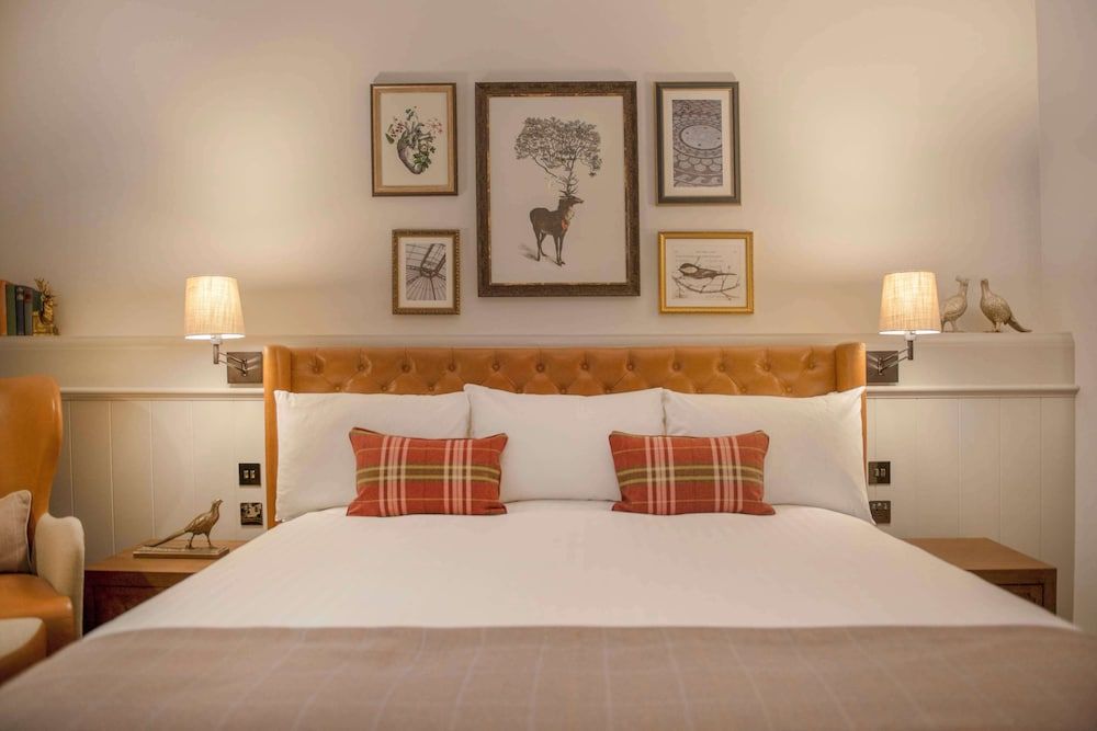 Mansion House Deluxe