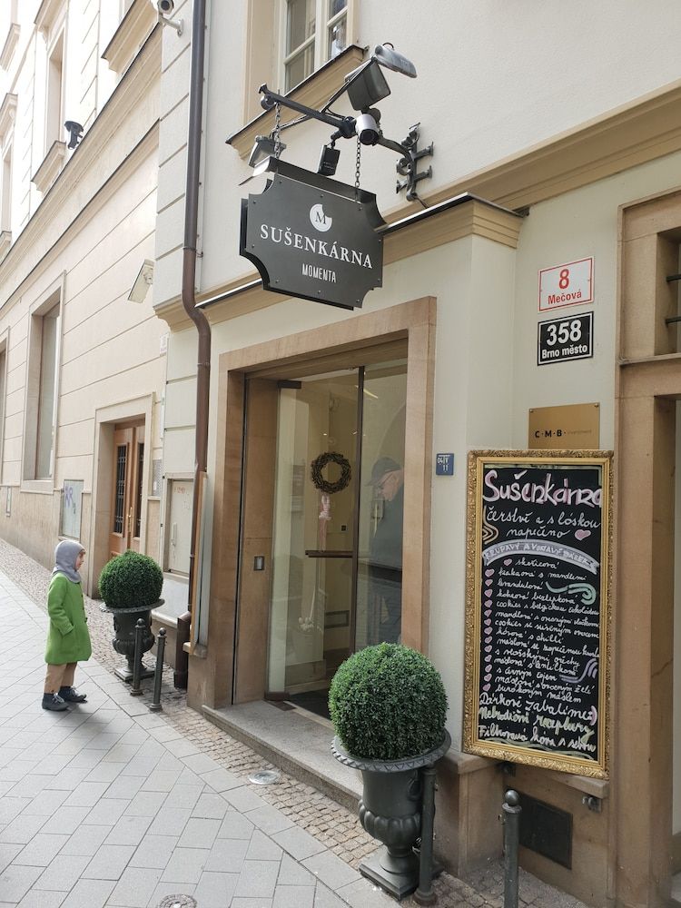 undefined Coco Chanel Boutique Apartment 2