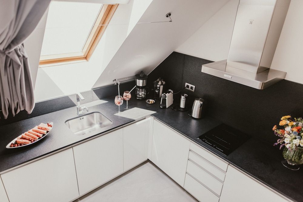 Coco Chanel Boutique Apartment Deluxe Apartment, Terrace 15