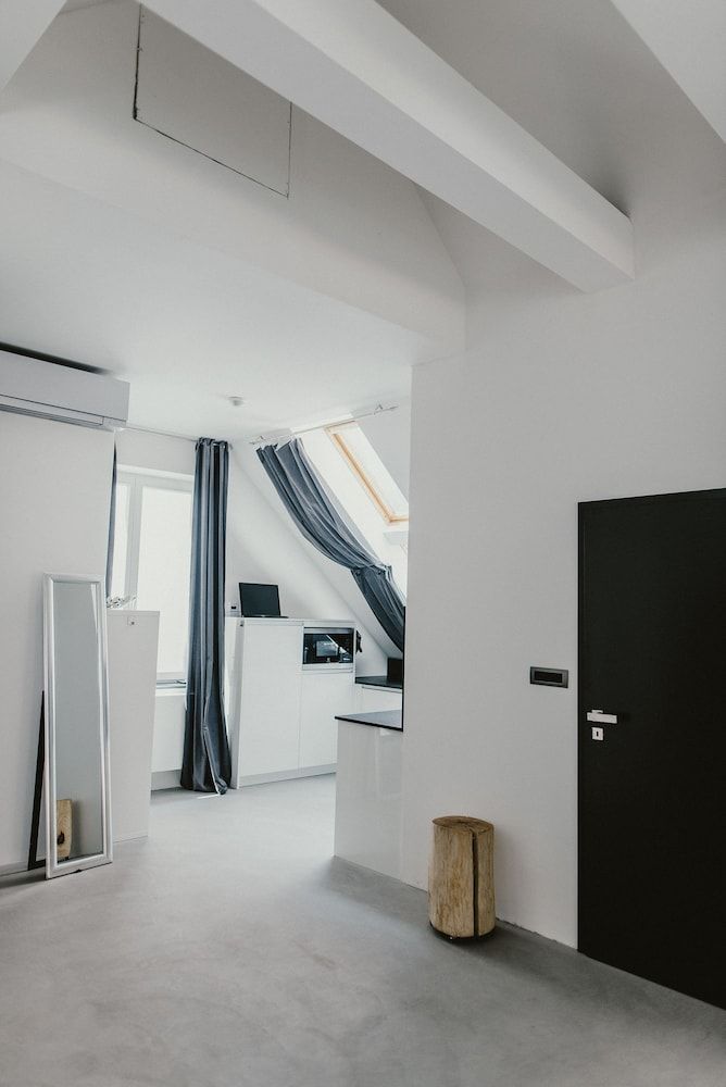 Coco Chanel Boutique Apartment Deluxe Apartment, Terrace 14