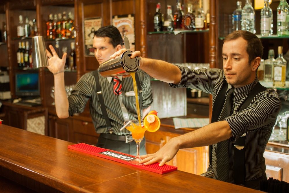 Bar