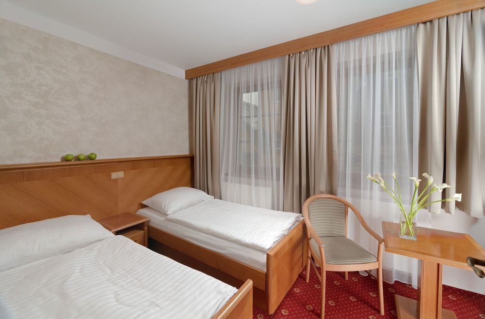 Wellness Hotel Windsor Family Room, 2 Bedrooms 4
