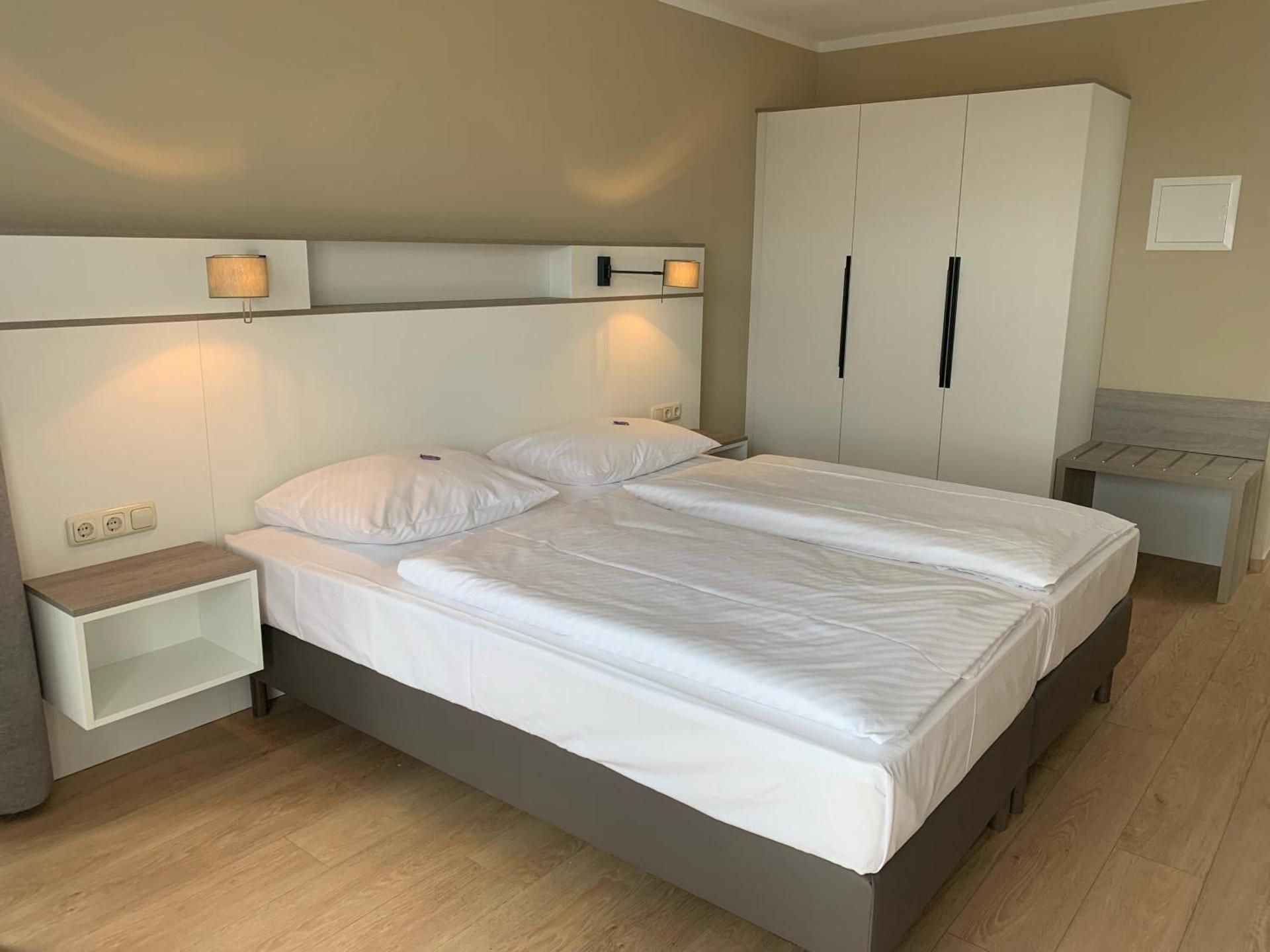 Double Room with Lake View