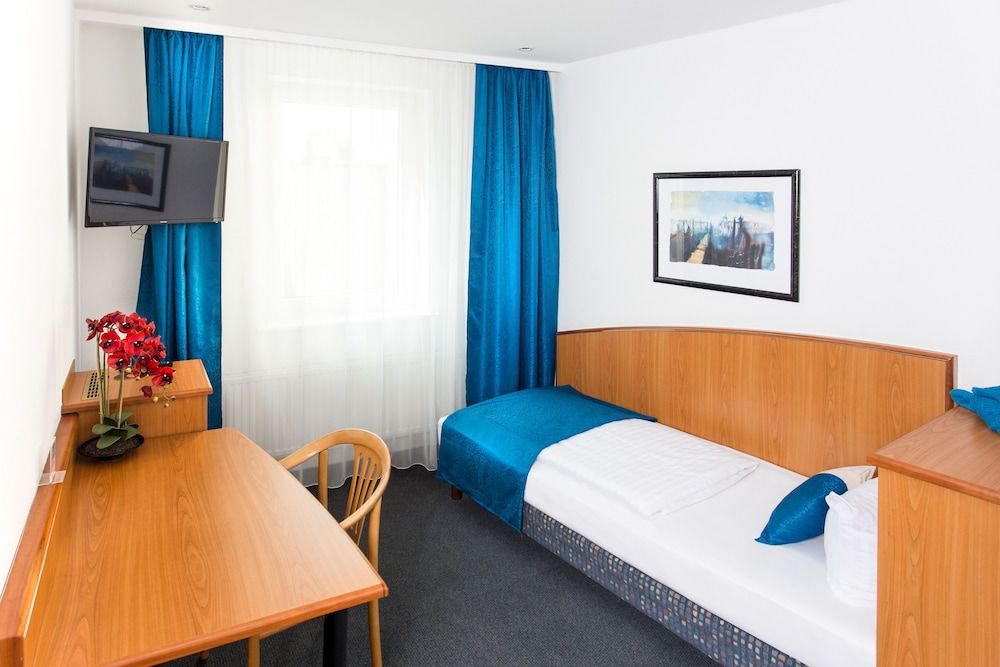 undefined Hotel Condor