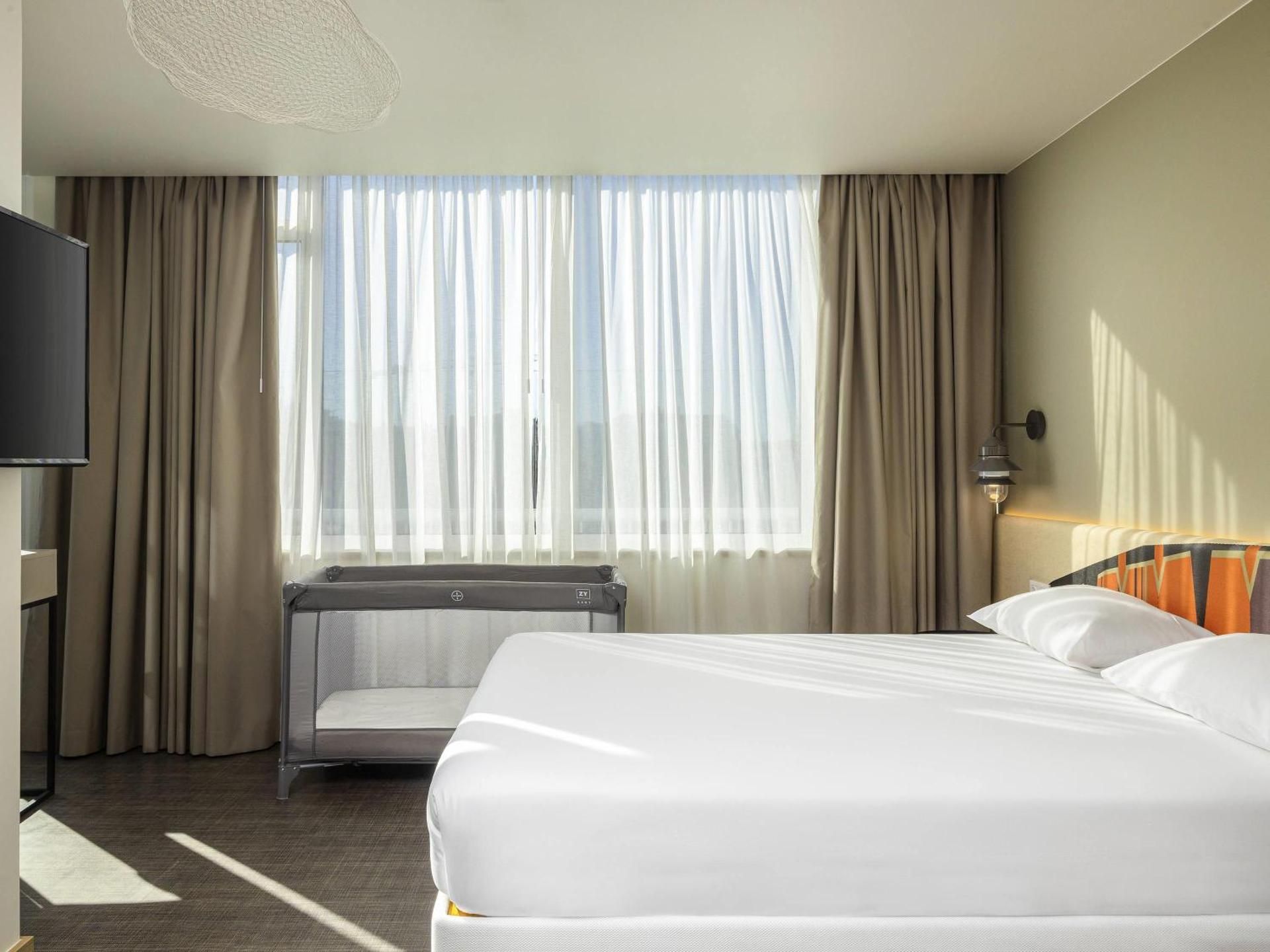 Room with 1 double bed