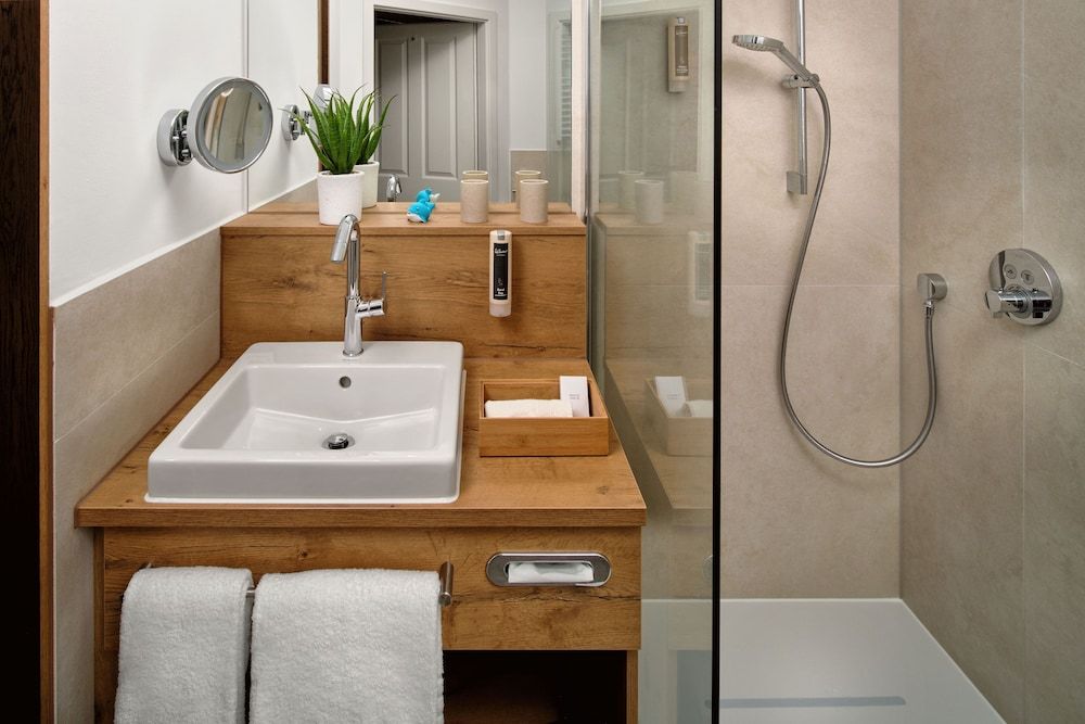 Neo Hotel Linde Esslingen Standard Double Room 4