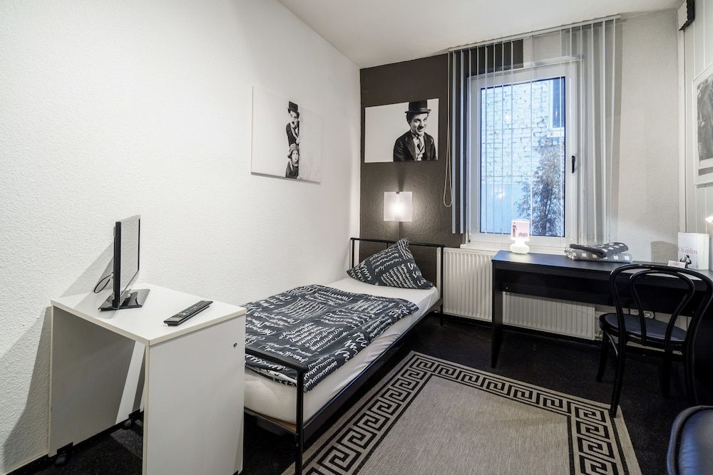 Hotel Tusculum Single Room, Shared Bathroom 2