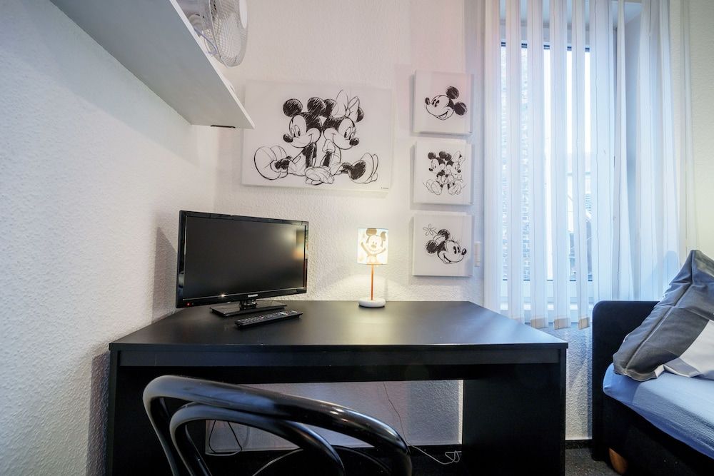 Hotel Tusculum Single Room, Shared Bathroom 11