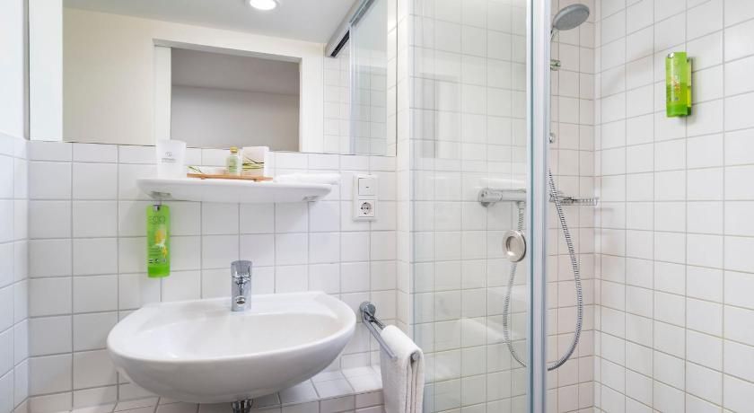 undefined Stadthotel am Römerturm 7