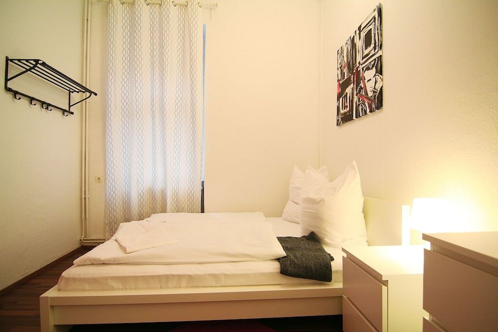 undefined Apartment Berlin 1 8