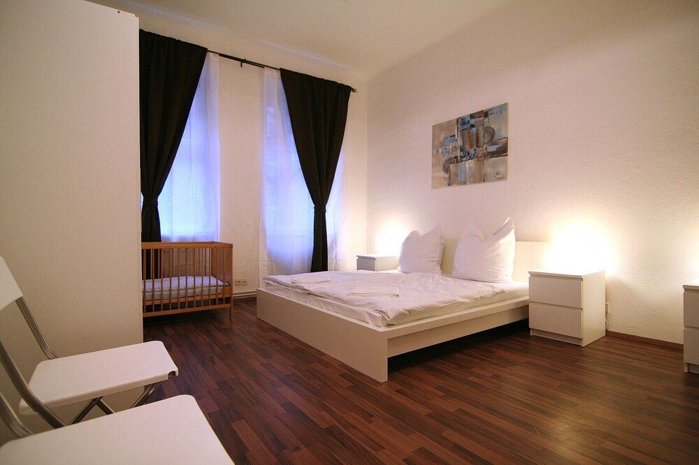 undefined Apartment Berlin 1 6