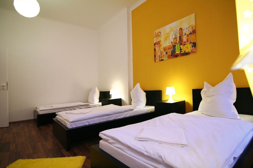 undefined Apartment Berlin 1 3