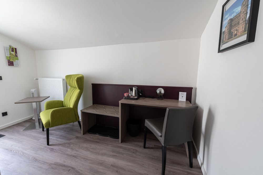 Hotel Porta Nigra Superior Double Room (Rear House) 6