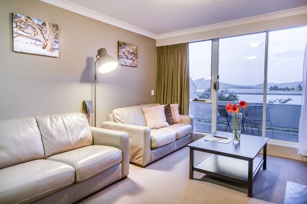Horizons Lake Jindabyne Apartment, 2 Bedrooms