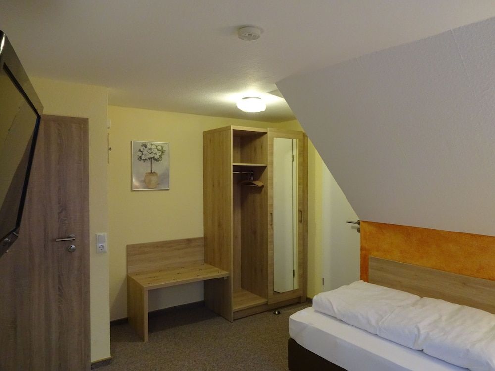 Gasthof Hotel Zum Ross Single Room 2