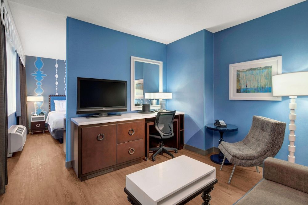undefined Fairfield Inn & Suites Chicago Downtown / Magnificent Mile 9