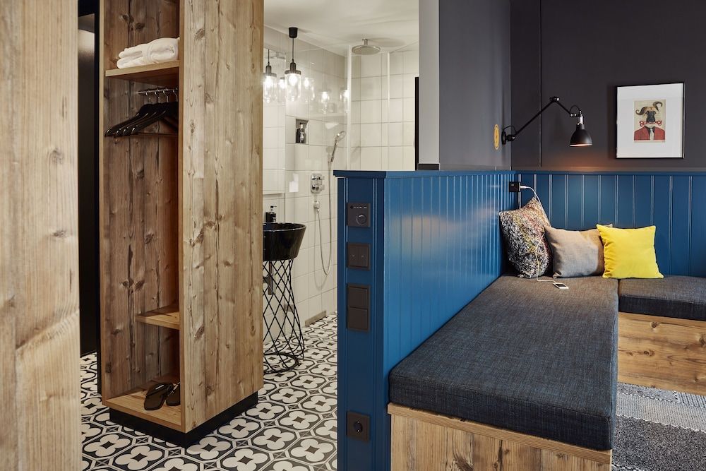 Room, 1 King Bed